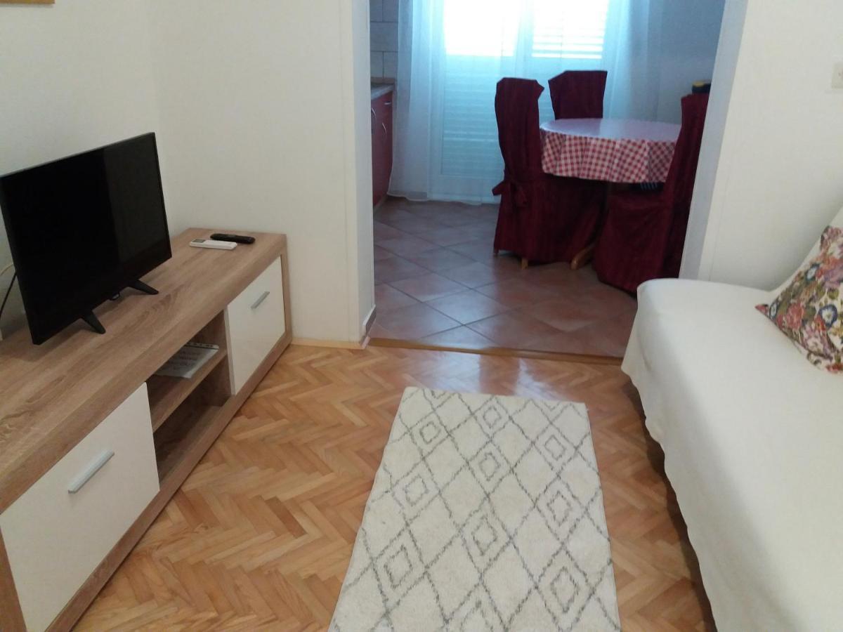 Apartment Lana *